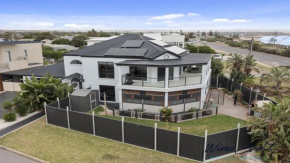 Ocean Views and Vineyards by Wine Coast Holiday Rentals
